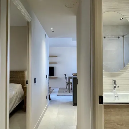 Apartment With Two Rooms Near Sea Beach * Pals