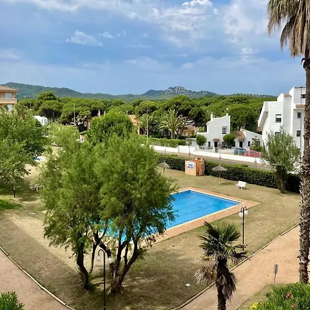 Apartment With Two Rooms Near Sea Beach Pals